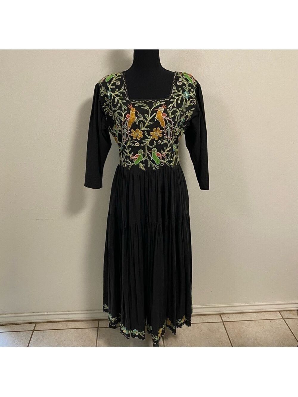 Passports of Pier 1 Dress Women’s Size Small Black Embroidered Cotton MIDI Dress